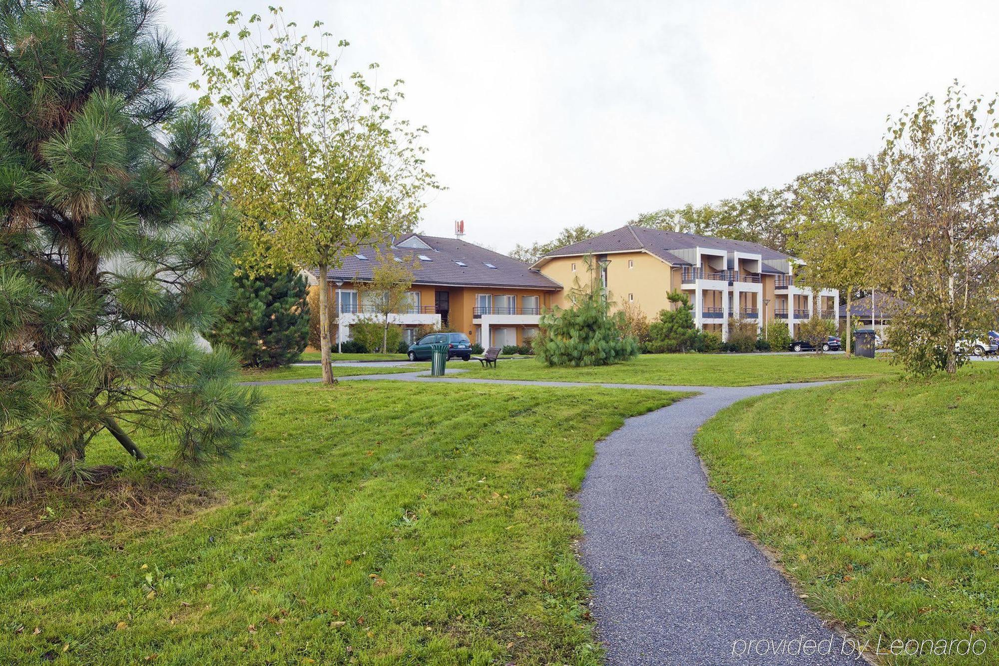 Residhome Geneve Prevessin Le Carre D'Or Eksteriør bilde